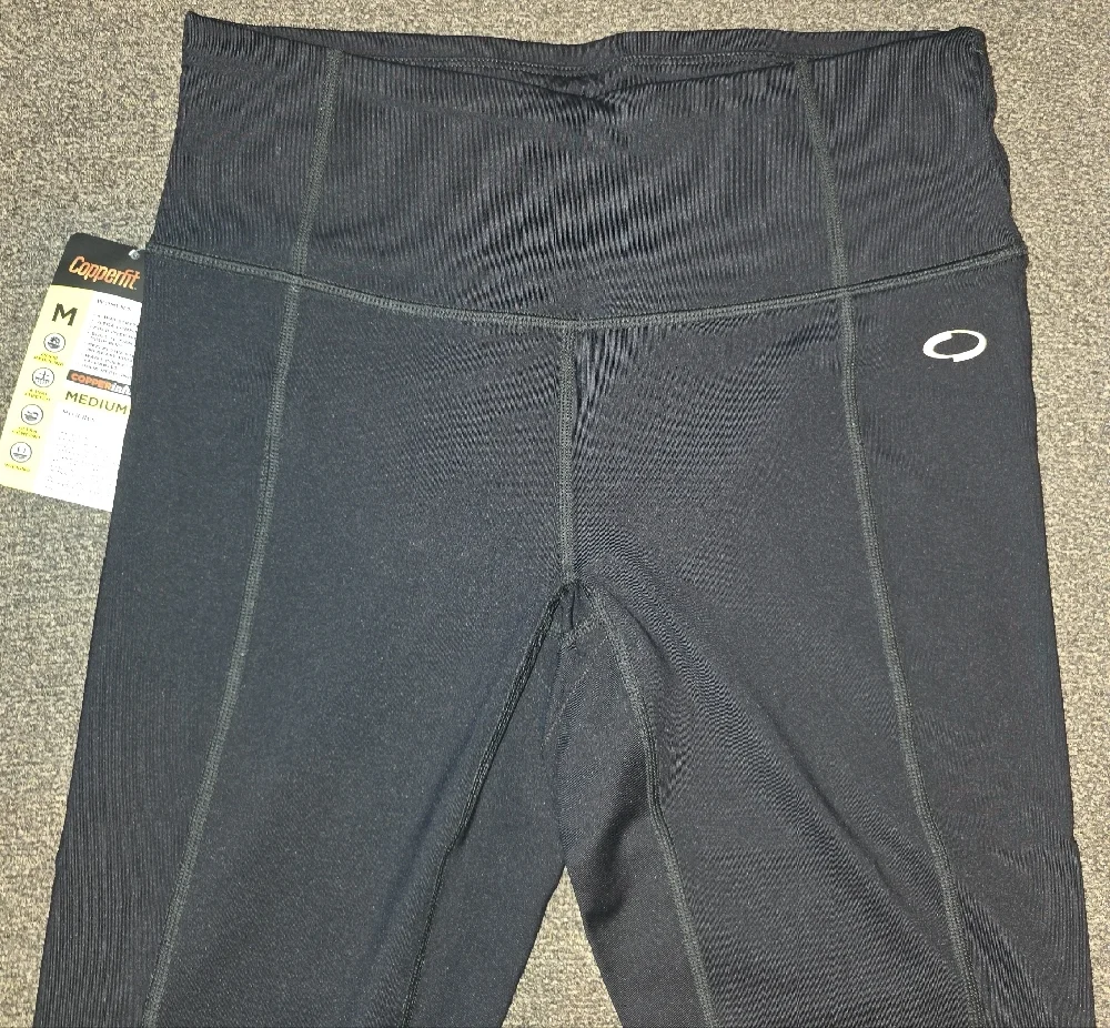 Copperfit High-Waist Black Leggings - Medium - Picture 3 of 11